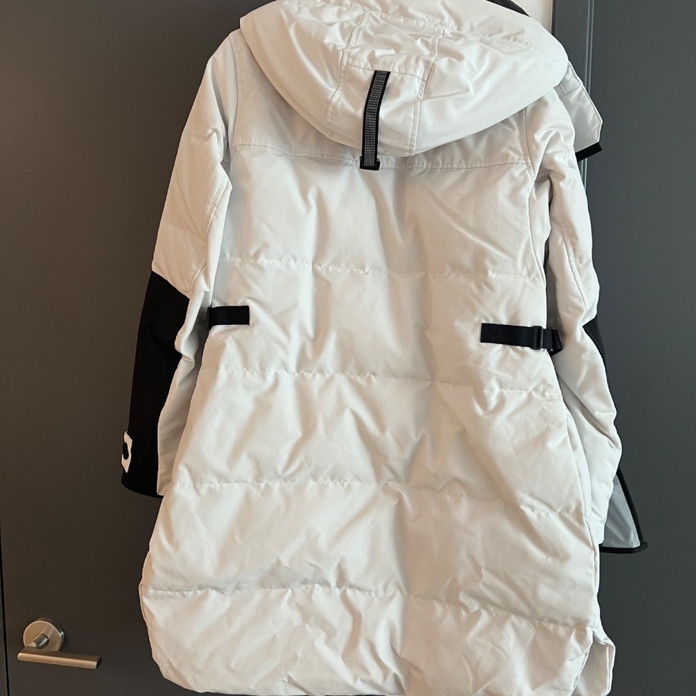 L - Canada Goose Bennett Black Label Parka - Picture 7 of 10